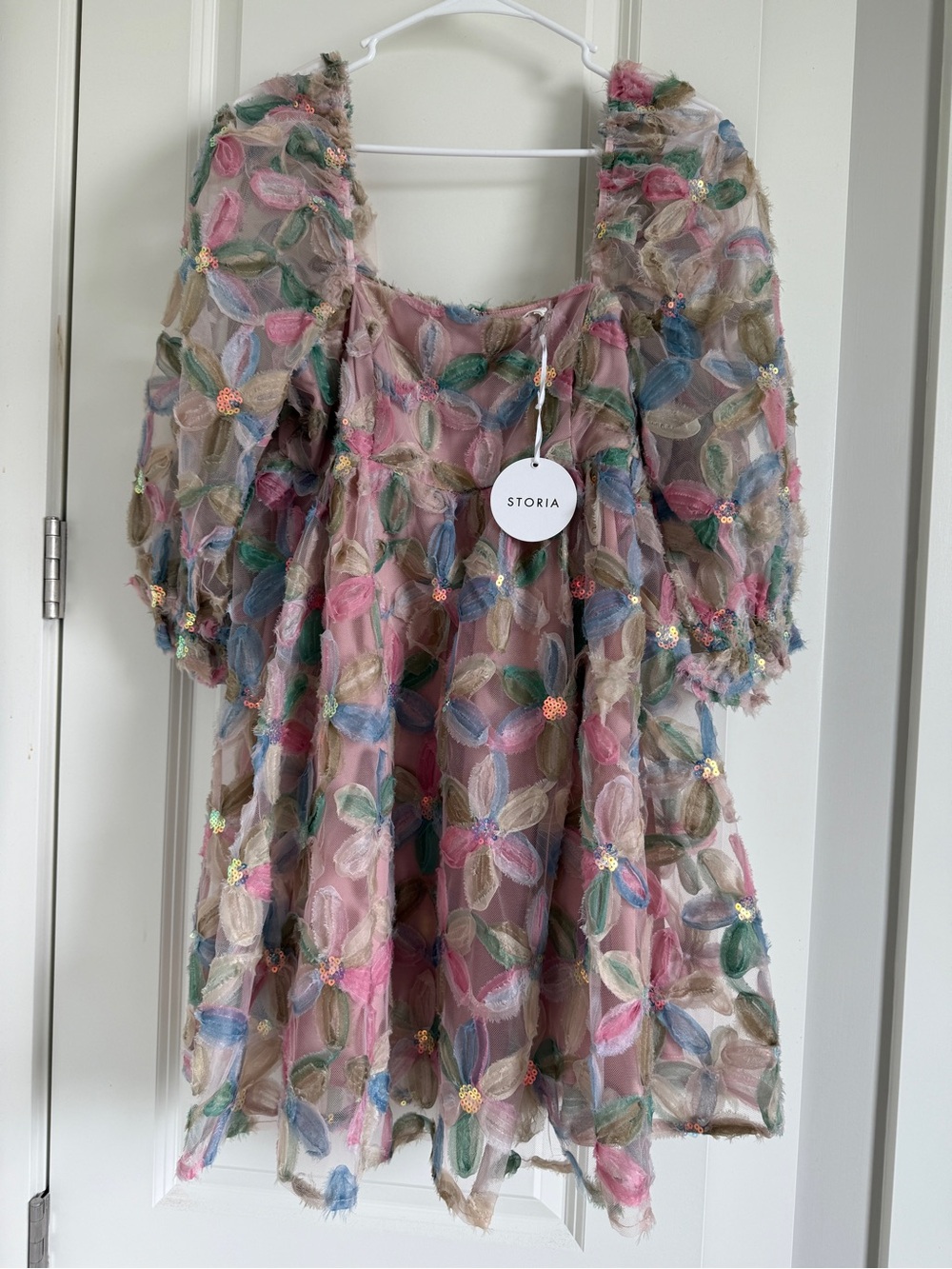 Storia Floral Embroidered Pink Multicolor Puff-Sleeve Dress